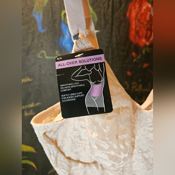 NEW Bali lace shapewear - 38D - Picture 3 of 9